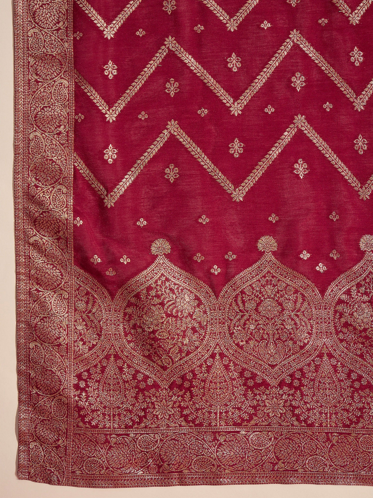 Plus Size Off White Embroidered Straight Kurta Set with Trousers & Dupatta