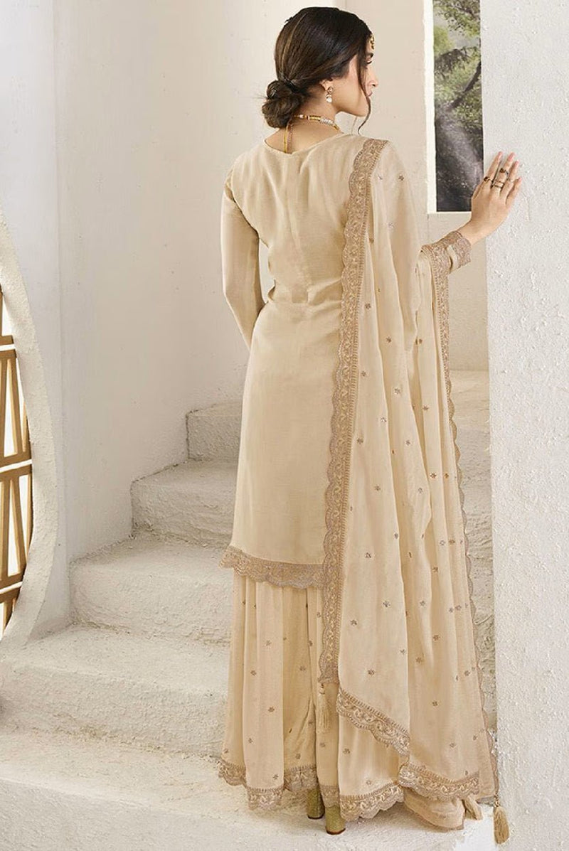 Banarasi Jacquard Kurta Set - Elegant 3-Piece Outfit