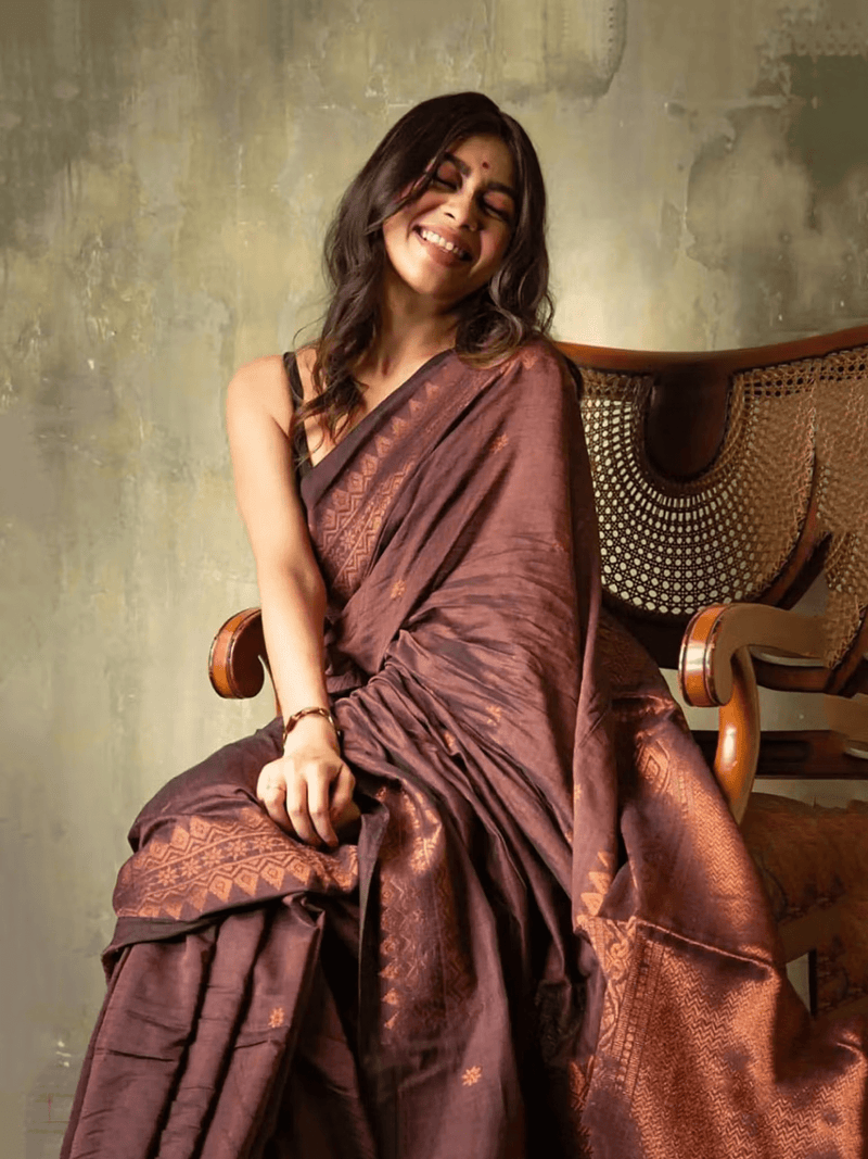 Banarasi Silk Kanjivaram Saree with Unstitched Blouse - aromie