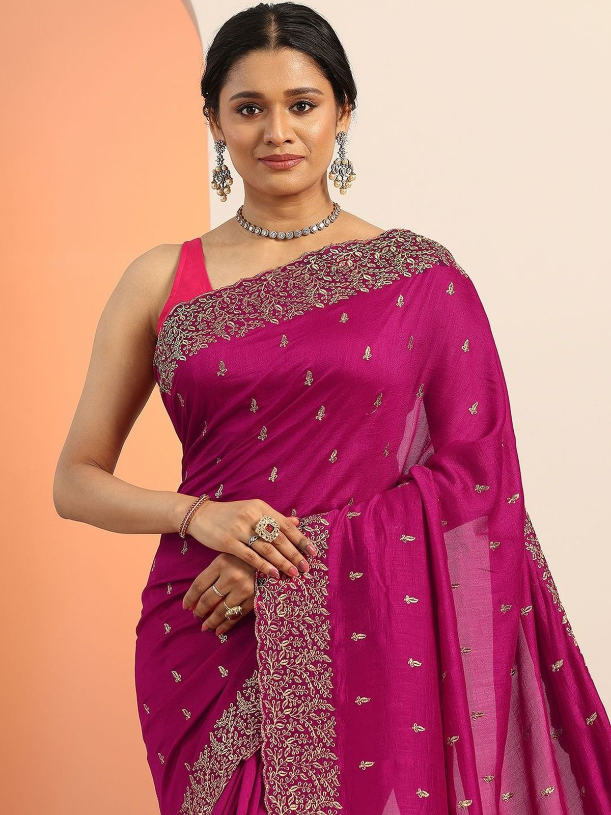 Magenta Embroidered Silk Blend Saree with Blouse Piece aromie