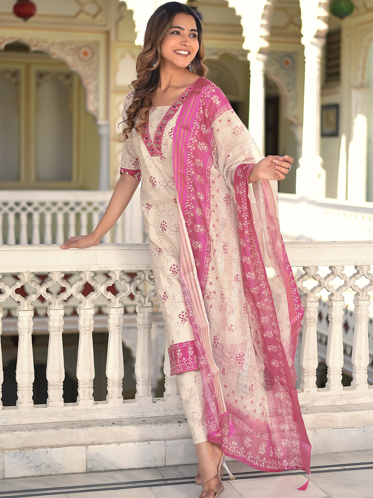 Women Floral Printed Cotton Kurta with Trousers & Dupatta