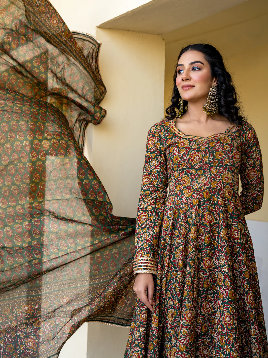 COTTON FRILLED SUIT SET