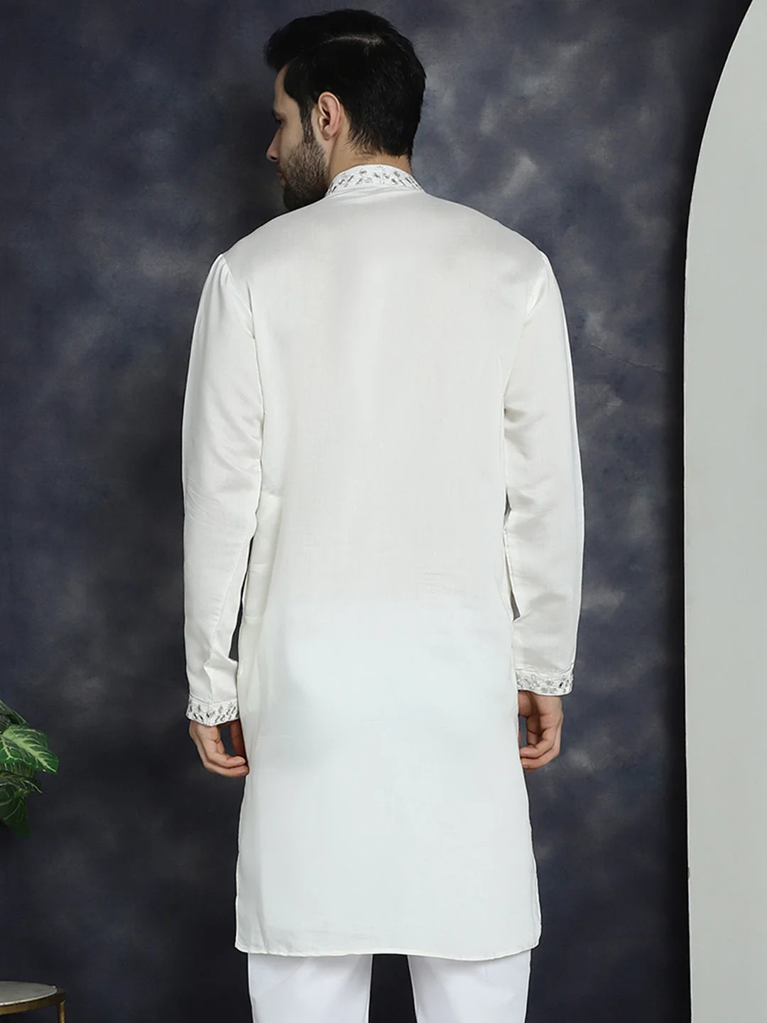 Men’s White Embroidered Kurta in Canada