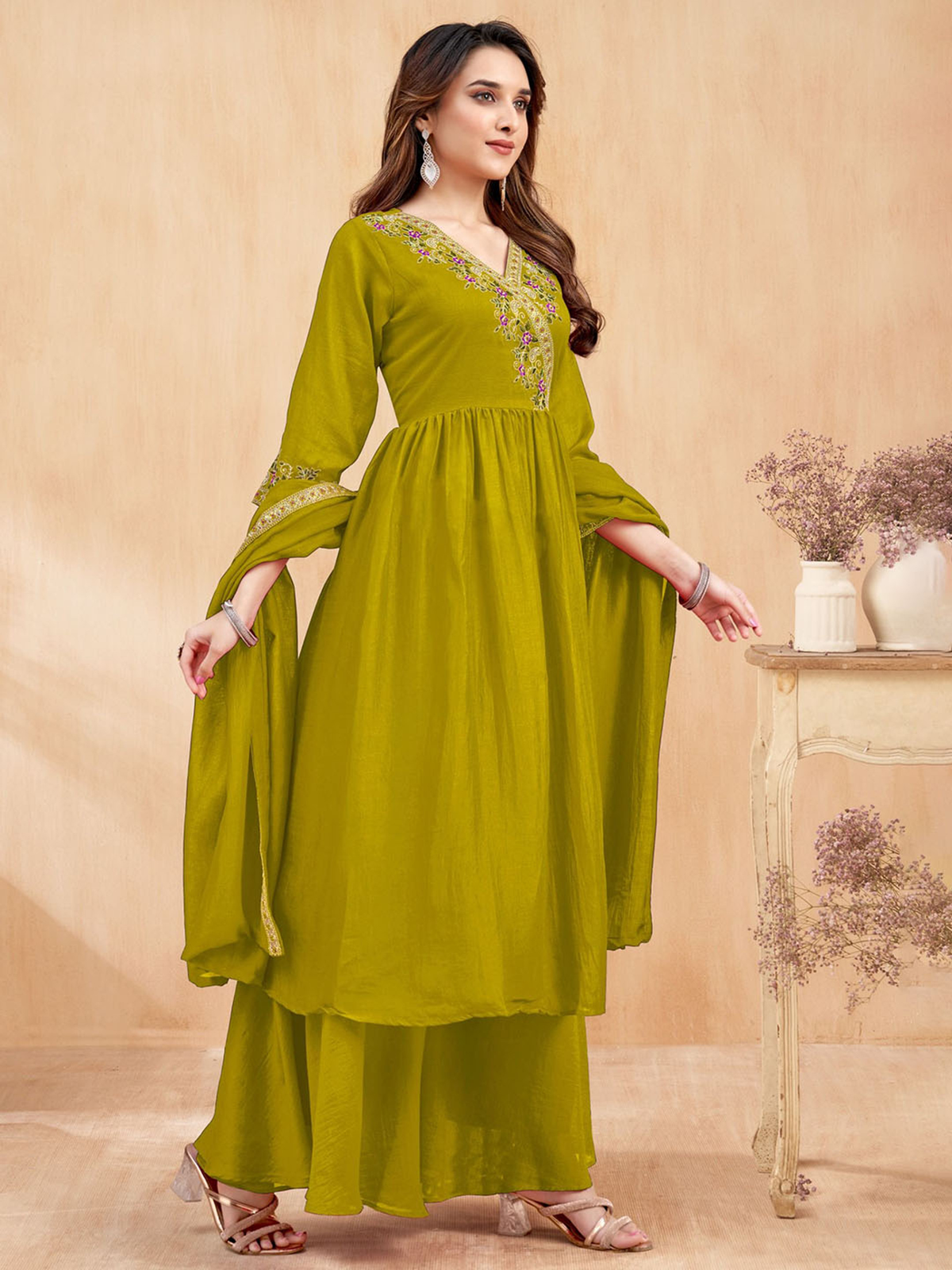 Aromie Chanderi jacket kurta set Canada in vibrant green with elegant embroidery and flowing sleeves