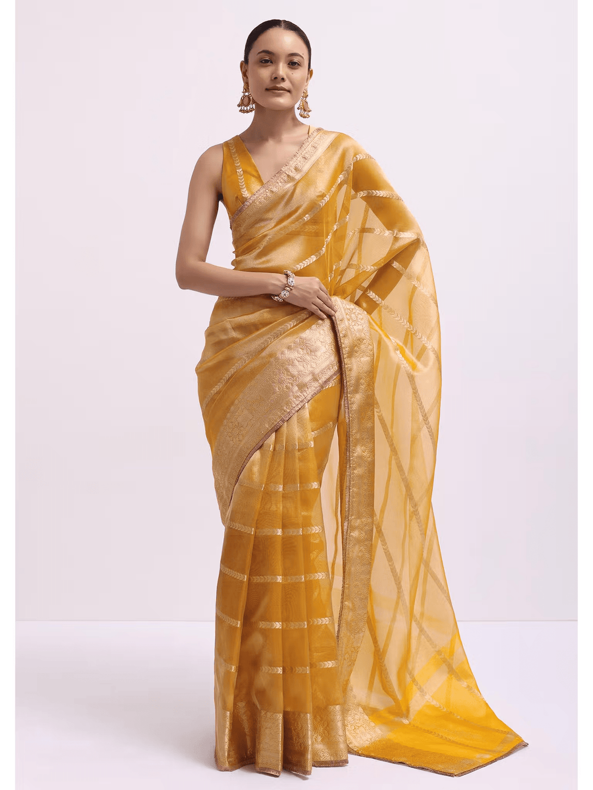 Chanderi Saree with Intricate Weave – BUNDLE DOWN Look Included - aromie