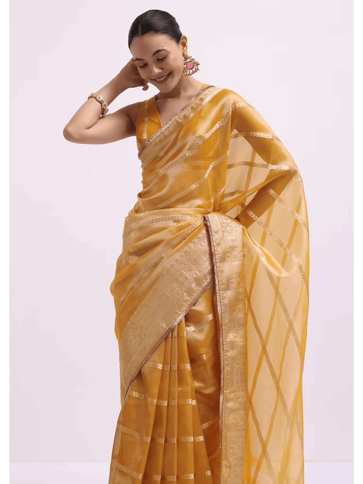 Chanderi Saree with Intricate Weave – BUNDLE DOWN Look Included - aromie