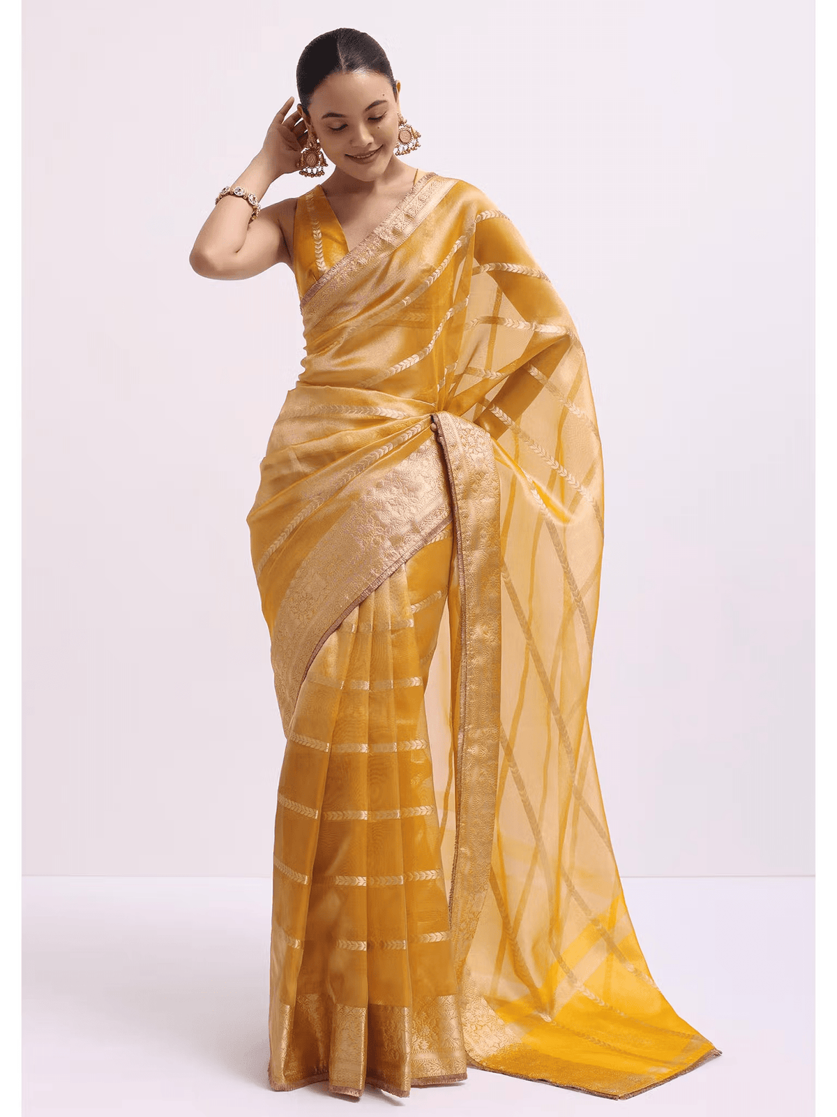 Chanderi Saree with Intricate Weave – BUNDLE DOWN Look Included - aromie