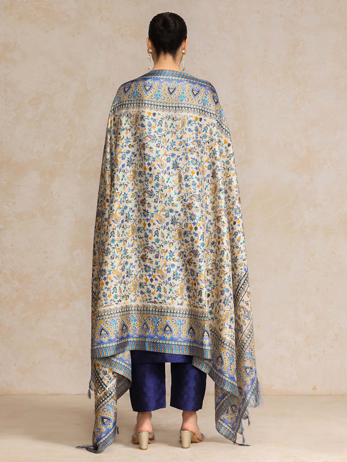 Elegant Chinnon Anarkali Kurta Set with Floral Print and Draped Shawl for Stylish Looks