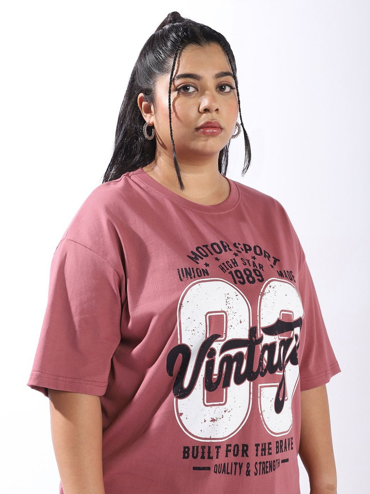 women oversized printed t-shirt in dusty rose with vintage 89 graphic short sleeves round neck plus size model