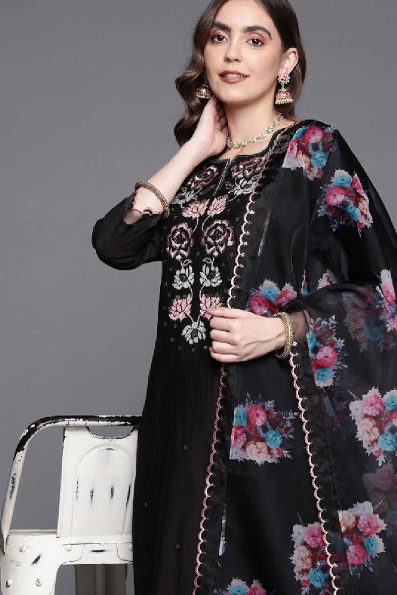 Elegant Black Kurta Set for Women by Aromie