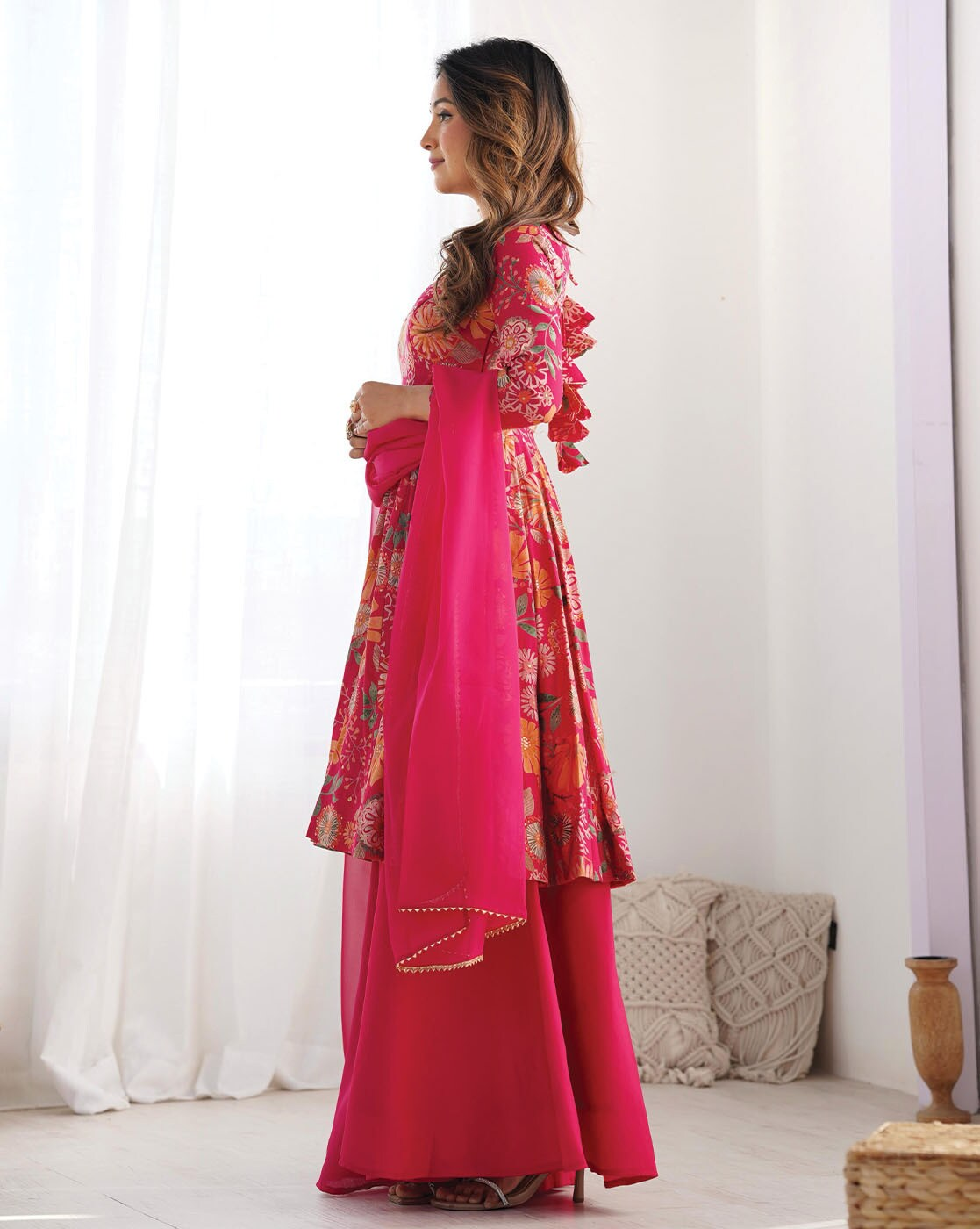 Elegant pink three piece Kurtha with floral design, perfect for festive occasions, available as elegant Indian kurta online.