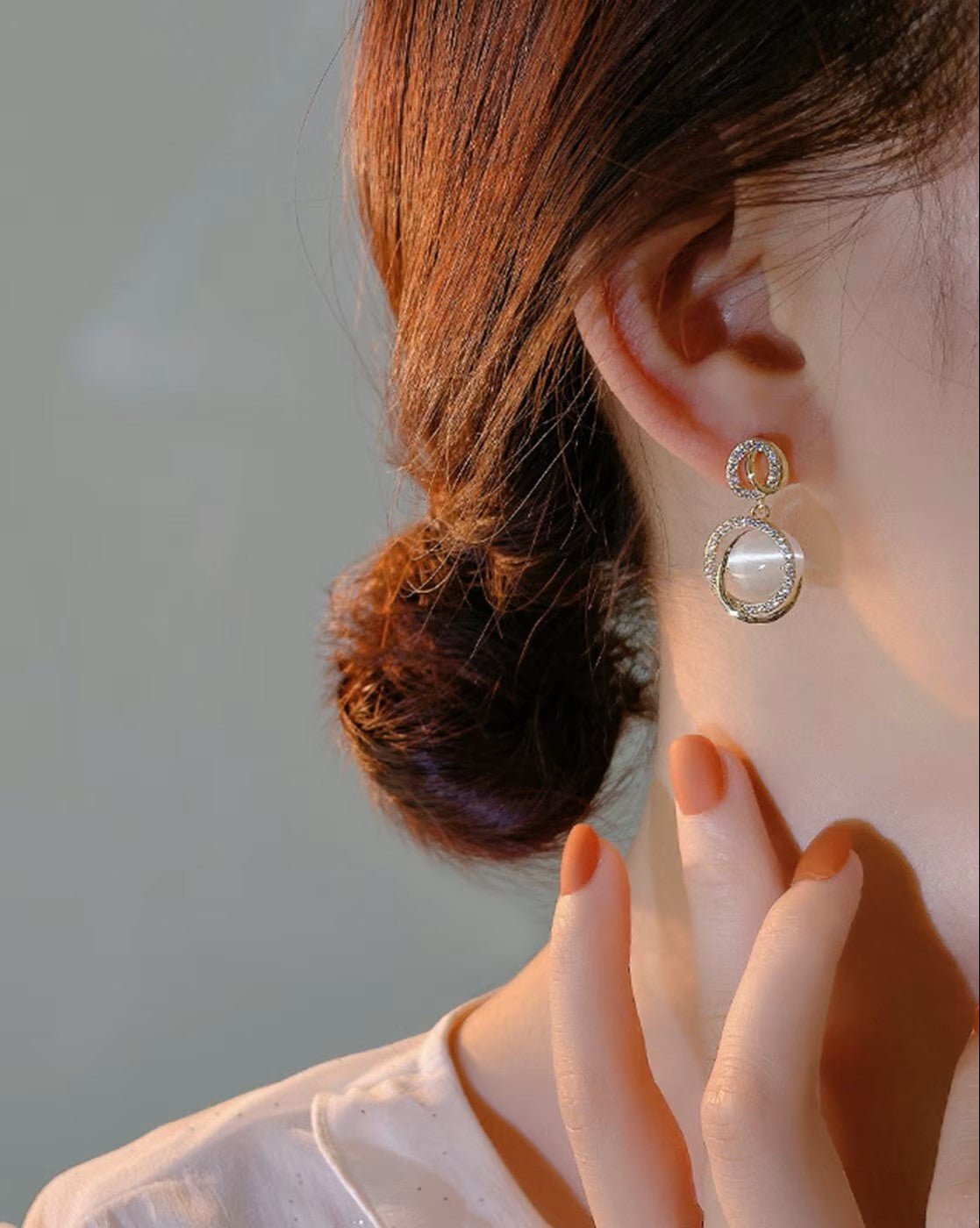 Elegant Shining Diva Metal Earrings – Lightweight Traditional Design for Women - aromie