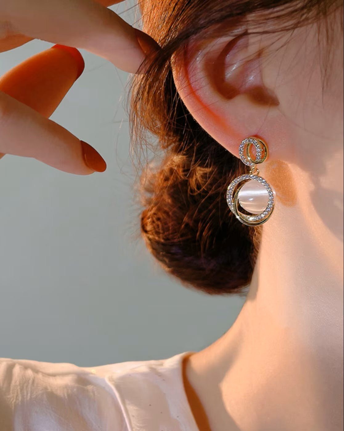 Elegant Shining Diva Metal Earrings – Lightweight Traditional Design for Women - aromie