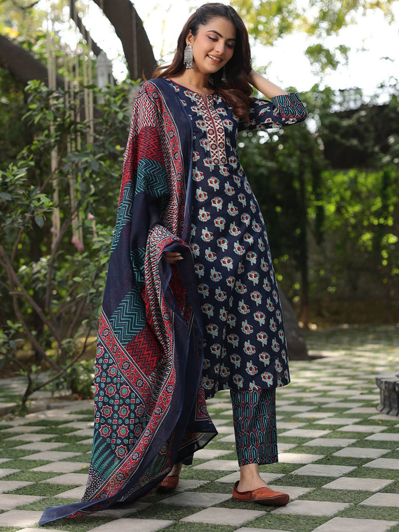 Beautiful three piece Embroidered Mulmul Kurta Canada with intricate designs and vibrant colors