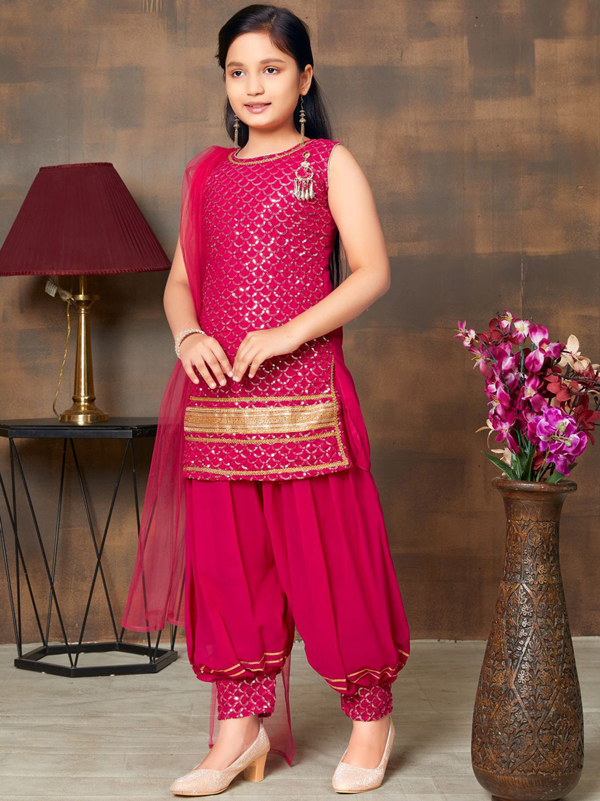Aromie ethnic kurta set for girls USA in fuchsia with intricate embroidery, perfect for festive occasions