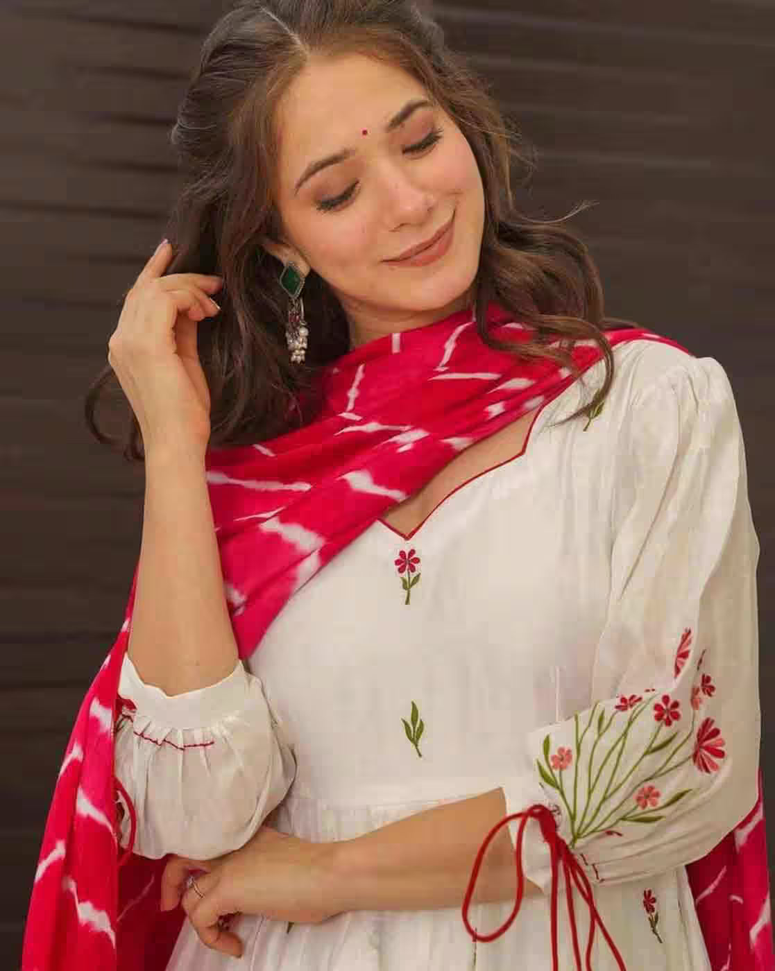 Aromie floral cotton kurta set white embroidered kurta with red floral sleeve detail and red dupatta