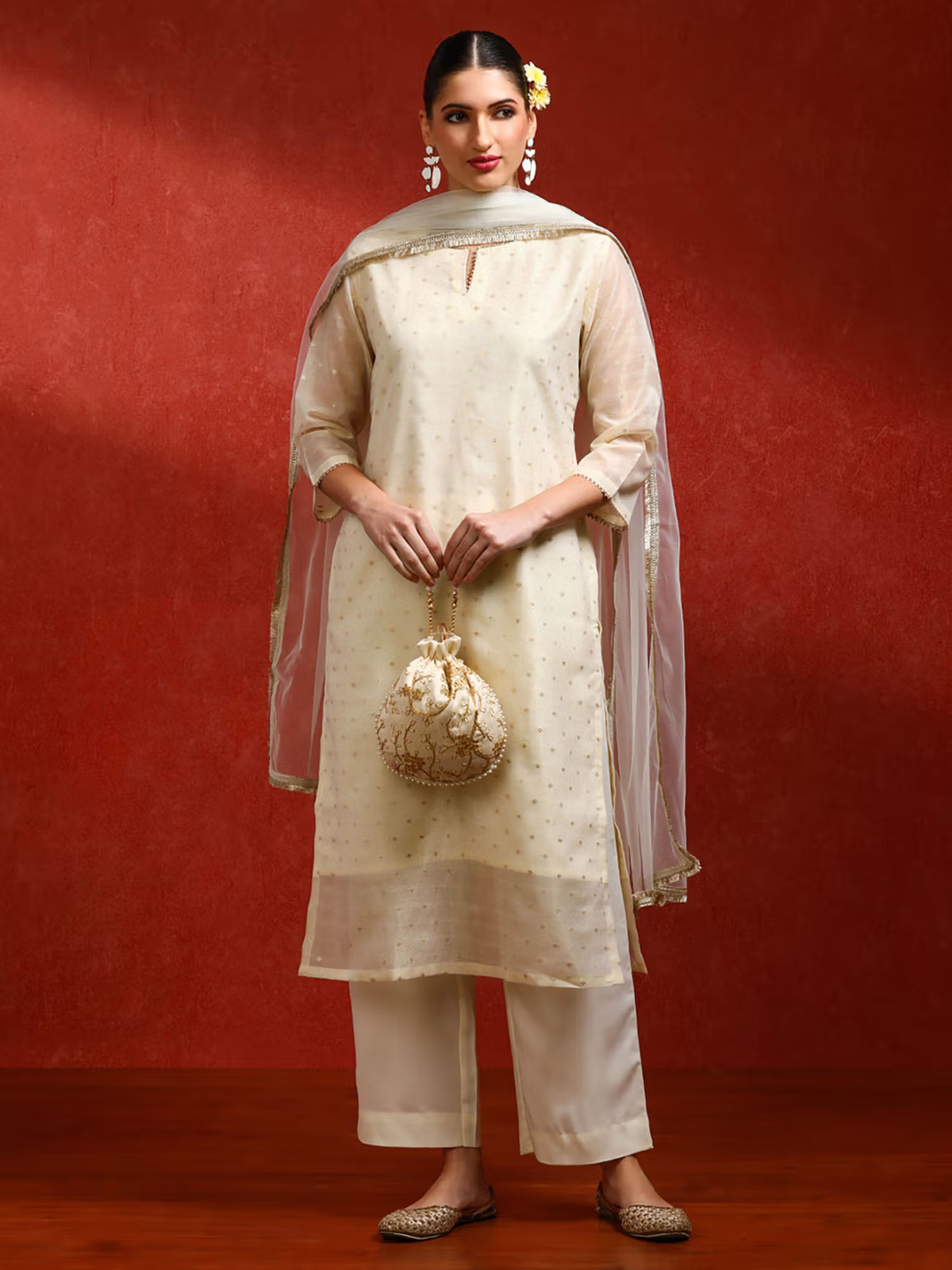 Aromie three piece cream set viscose mirror work kurta Canada with sheer dupatta straight pants