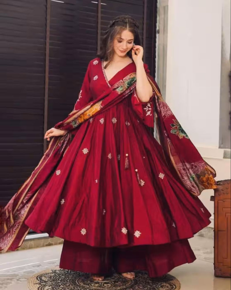 aromie women floral print anarkali kurta set deep maroon three piece flowy anarkali gown style kurta with matching printed dupatta