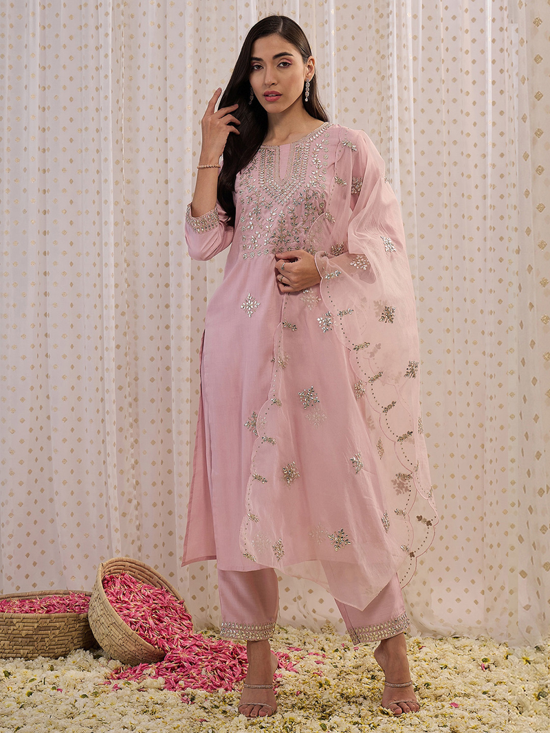 Aromie pink three piece Embroidered Chanderi kurta set with dupatta and straight pants on model