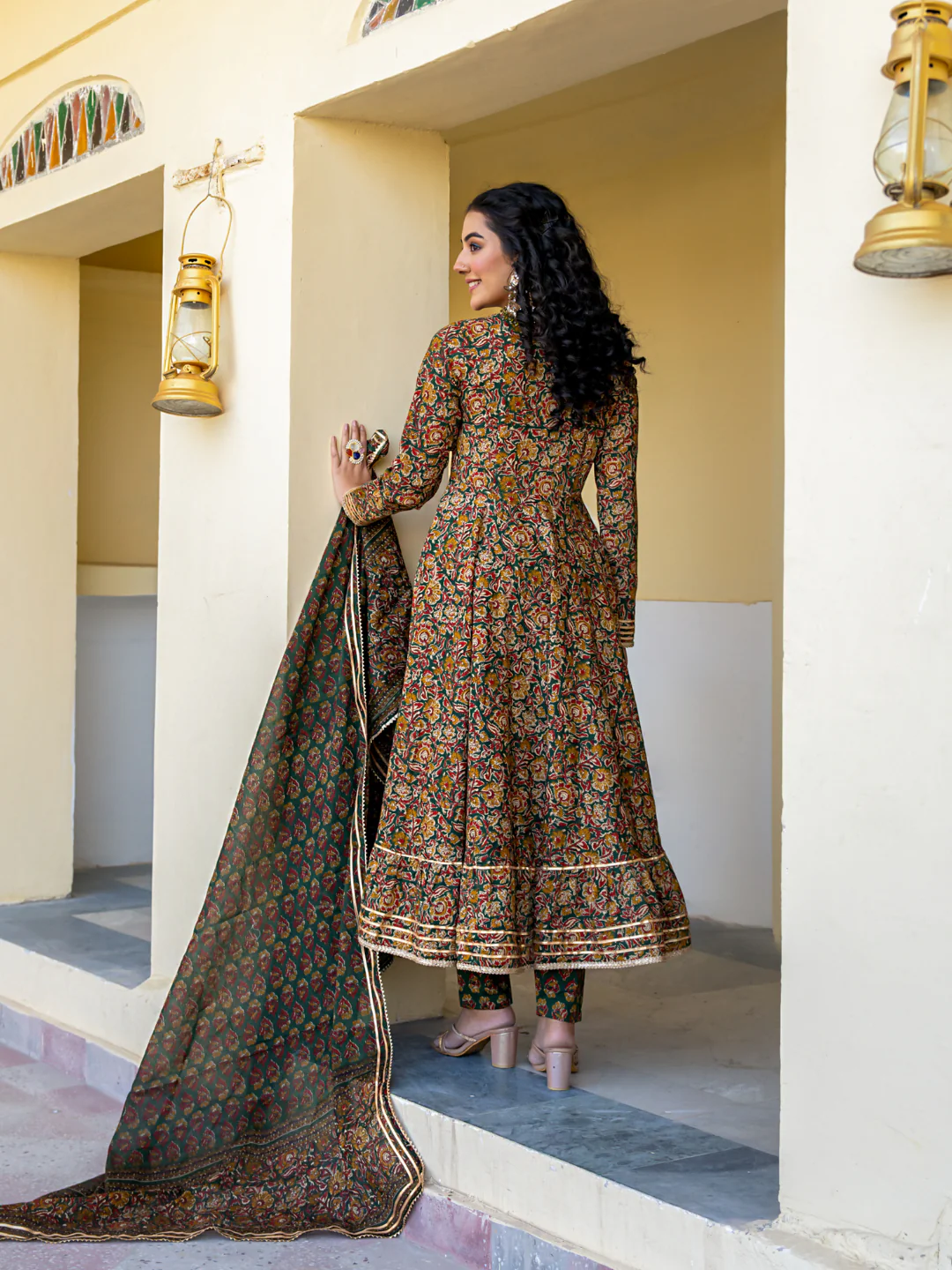 COTTON FRILLED SUIT SET