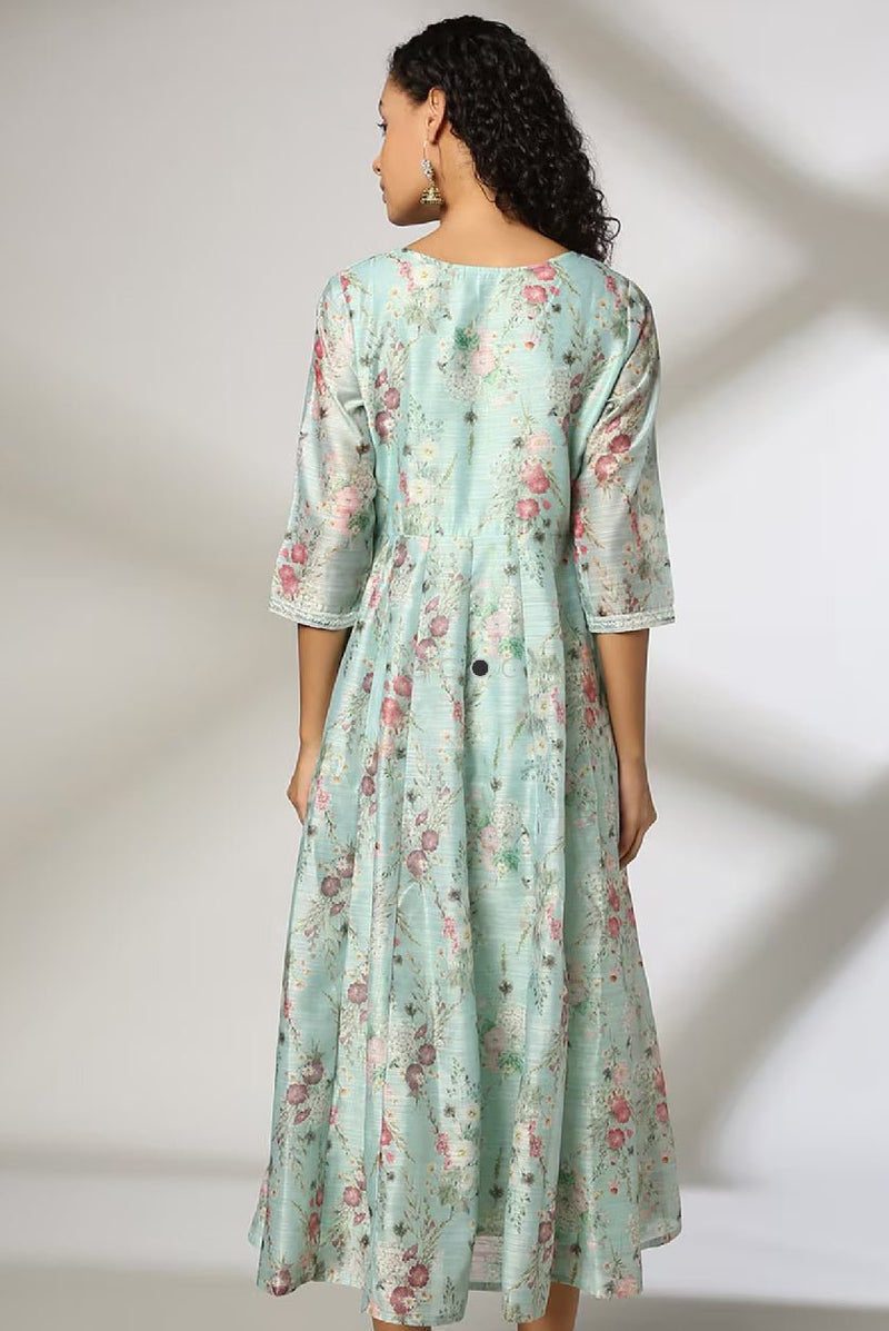 Aromie three piece Kurtha in floral pattern with lightweight Chanderi fabric, perfect for Canada