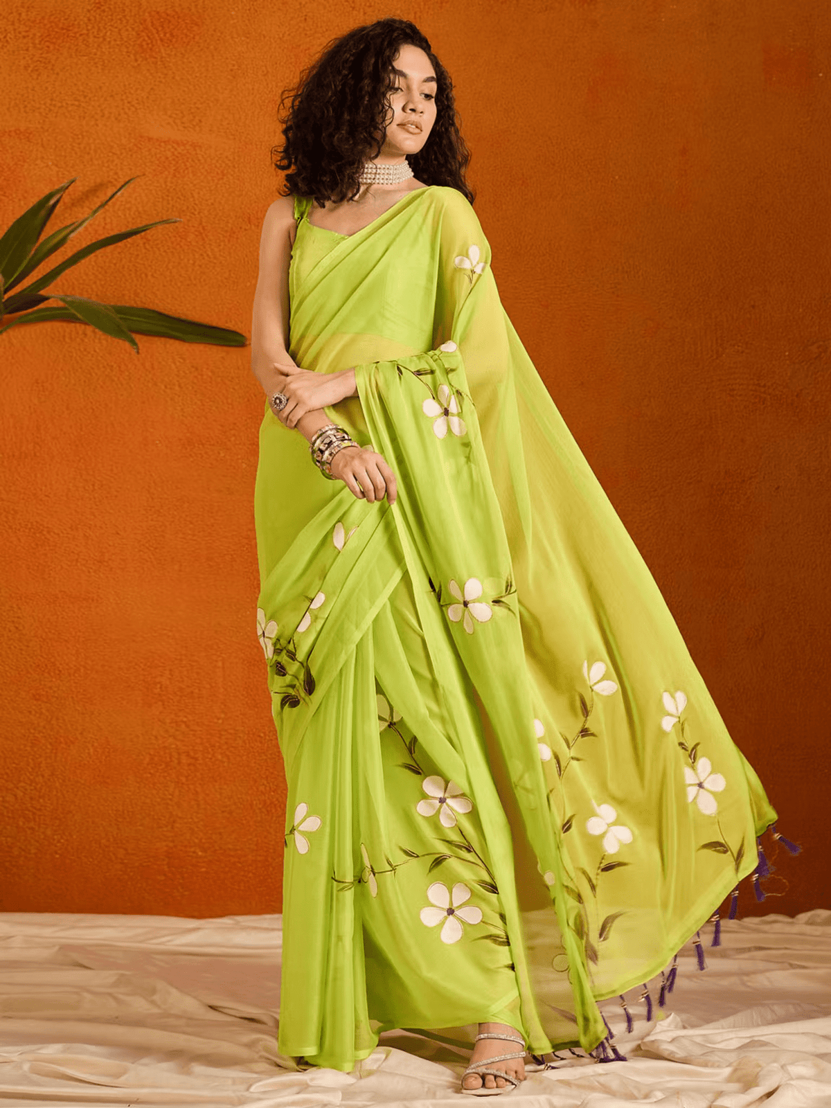Floral Print Chiffon Saree for Women | Machine Wash Saree with Blouse Canada - aromie