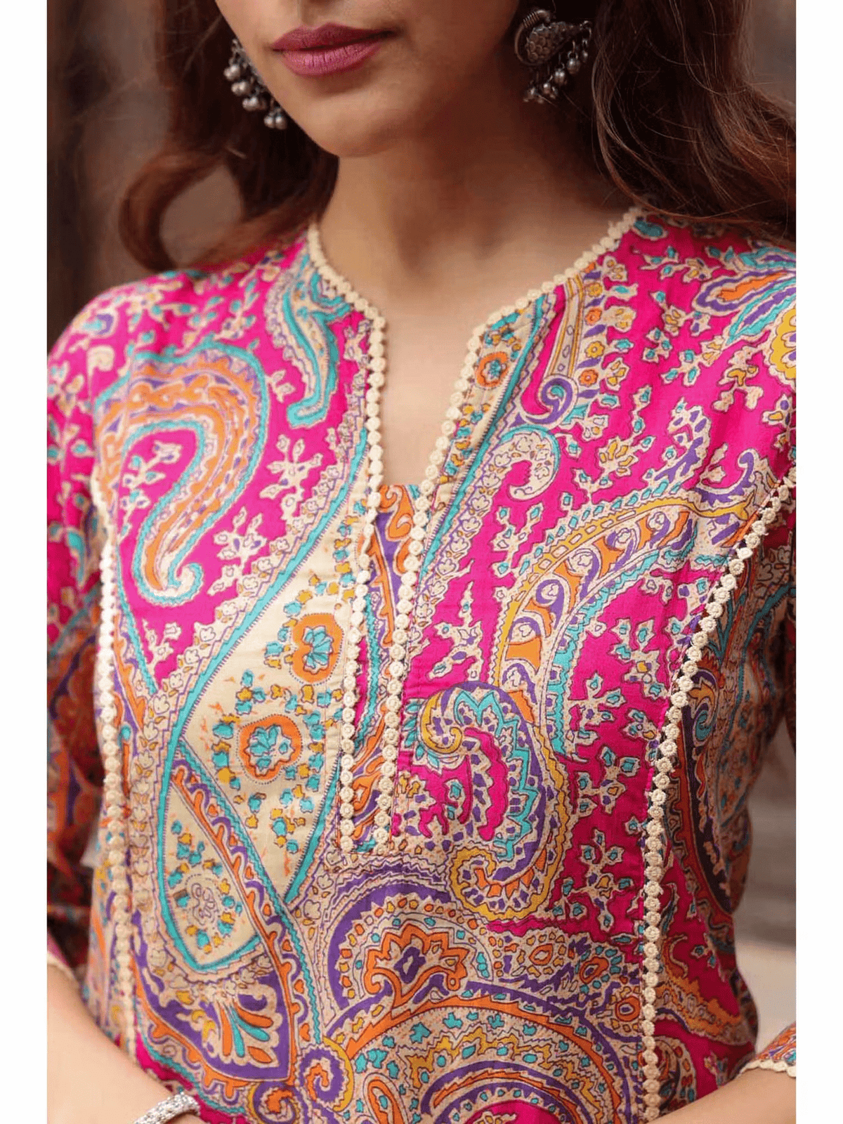 Fuchsia Floral Paisley Kurta Canada with intricate patterns and detailed embroidery for stylish looks