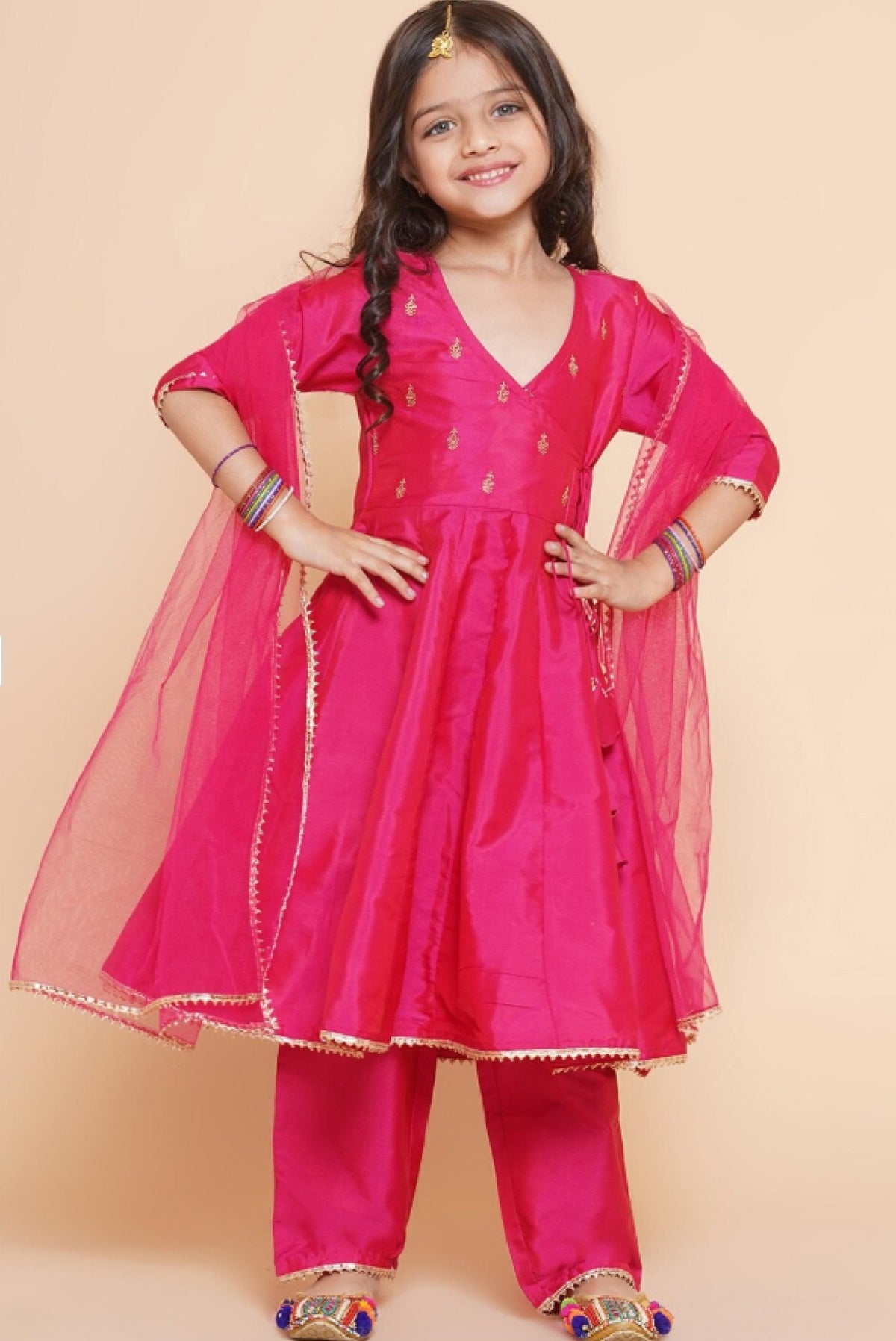 Girls Embroidered Kurta Set in Vibrant Pink