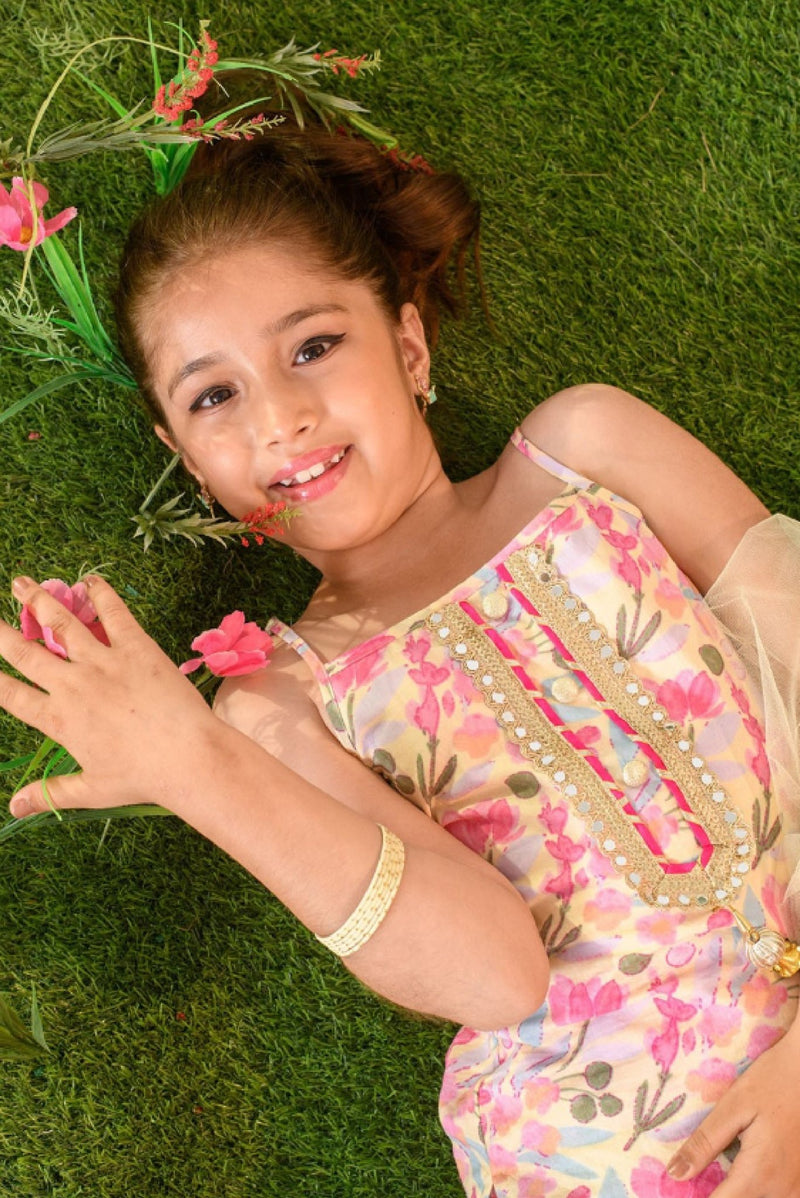 Aromie Girls Ethnic Wear Canada - Trendy Traditional Outfits