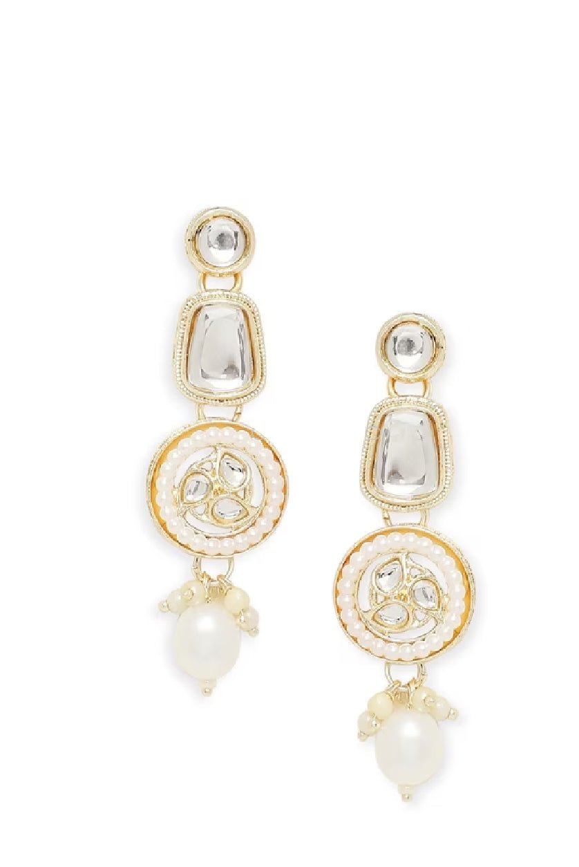 Gold Kundan Pearl Necklace Set with Earrings & Maangtikka – Traditional Indian Jewelry for Women - aromie