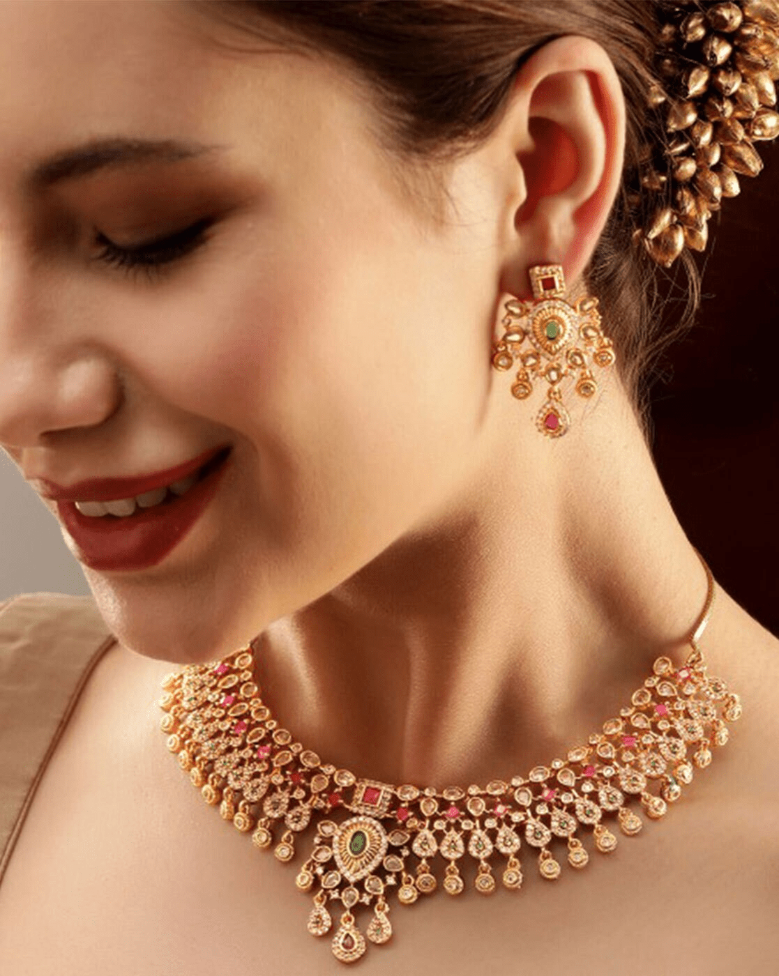 Gold - Plated Crystal & Pearl Necklace Set – Elegant Stone - Studded Jewelry for Women - aromie