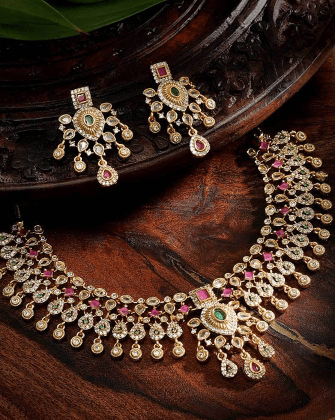 Gold - Plated Crystal & Pearl Necklace Set – Elegant Stone - Studded Jewelry for Women - aromie