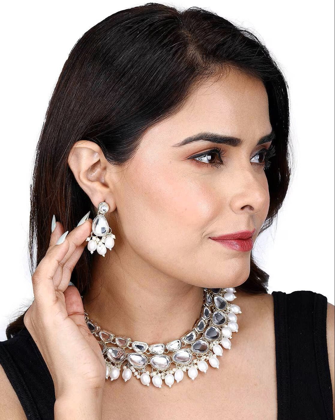 Gold - Plated Kundan Necklace Set with Earrings – Traditional Indian Jewelry for Women - aromie