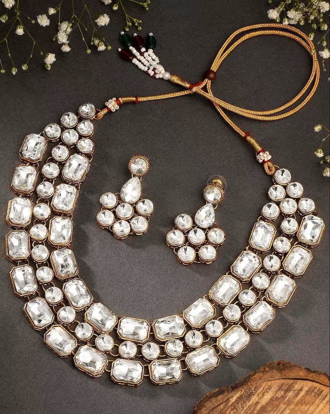 Gold - Plated Kundan - Studded Necklace and Earrings Set for Women – Classic Traditional Jewelry - aromie