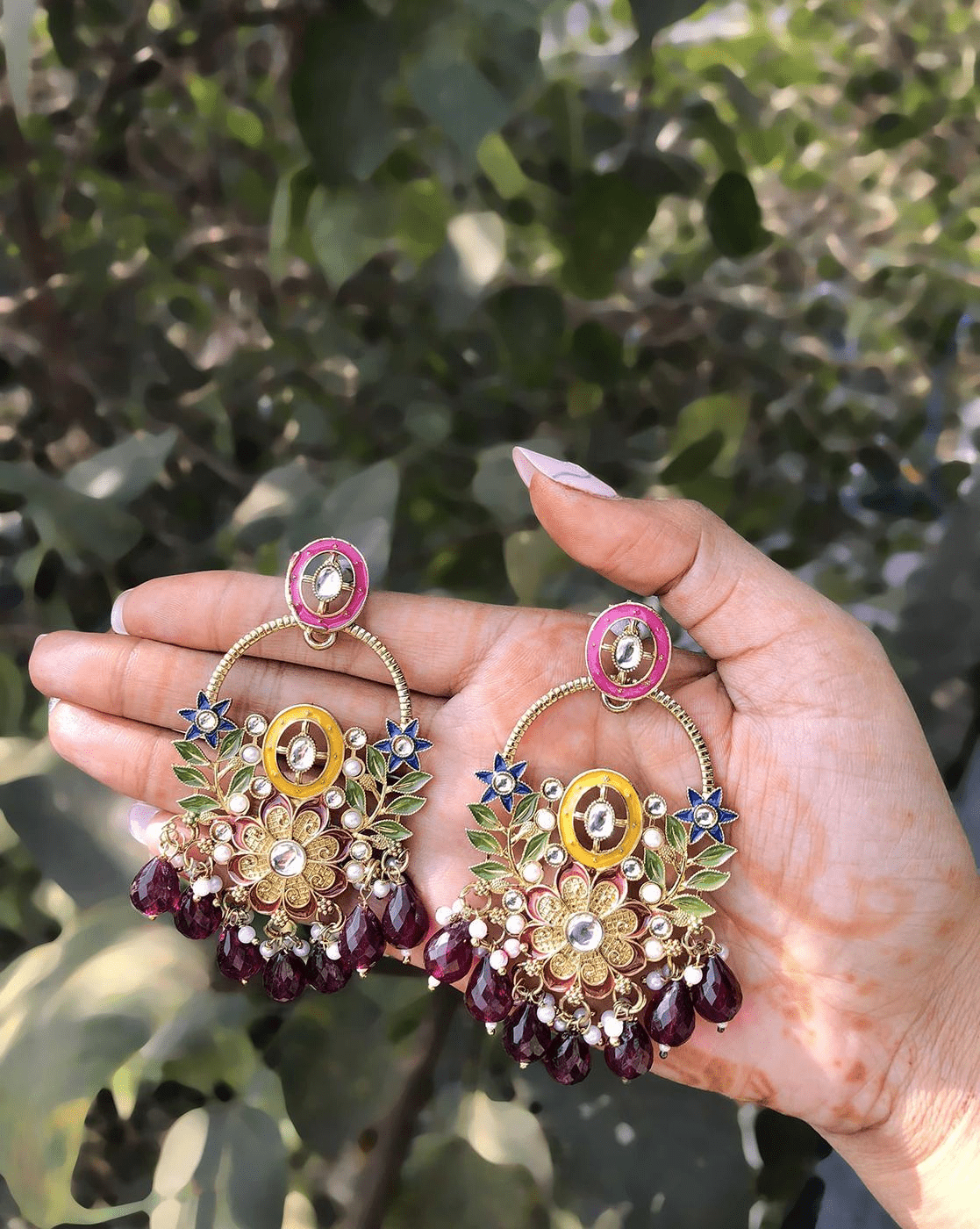 Aromie Gold-Plated Pearl Earrings with Floral Design