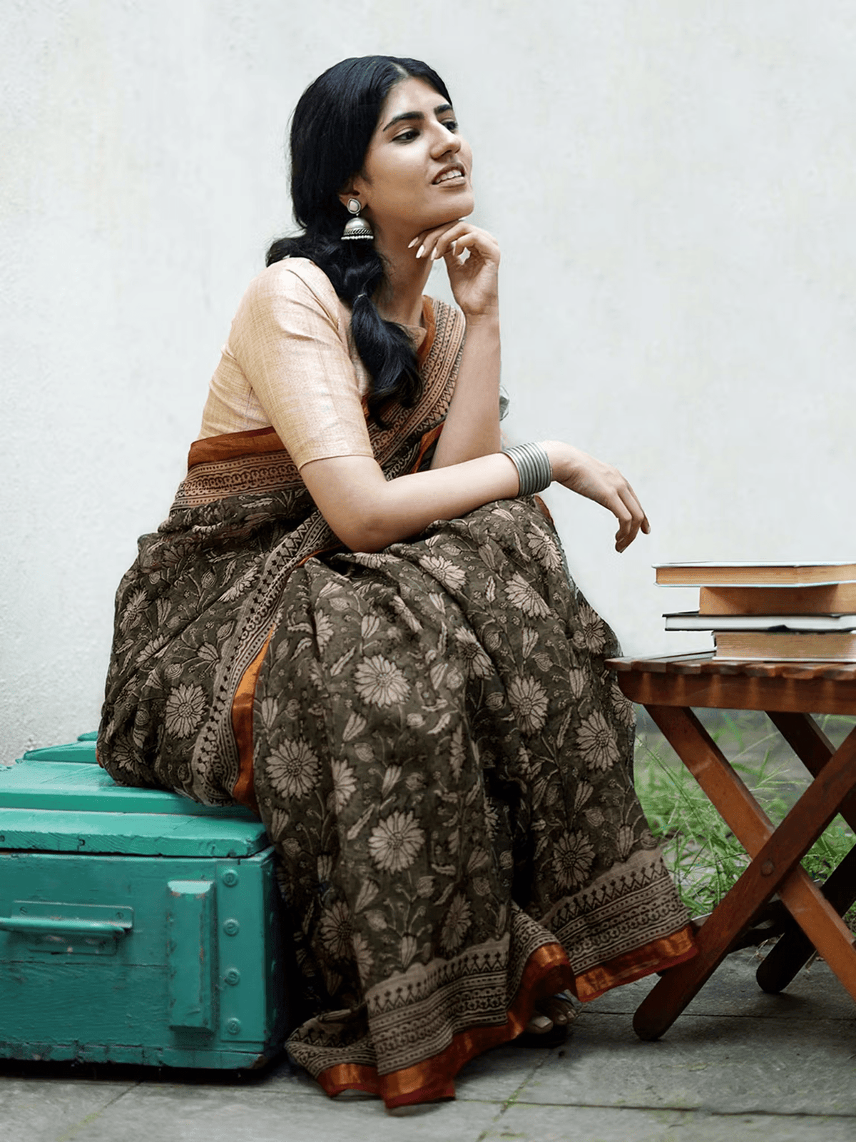 Hand - Dyed Cotton Printed Saree with Blouse | Lightweight Indian Saree Online Canada - aromie