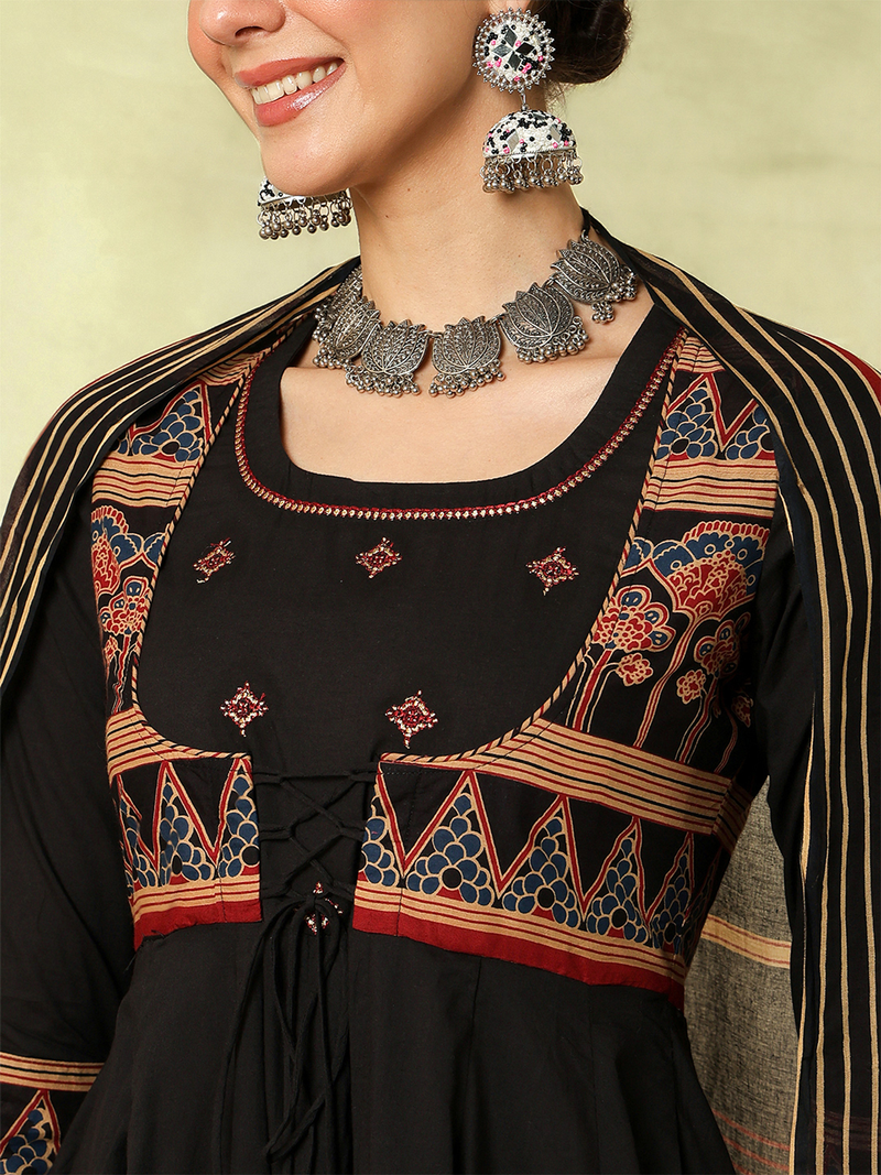 Elegant black three piece Kurtha set with intricate detailing, perfect for festive occasions. Indian Kurta Set Online USA Canada.