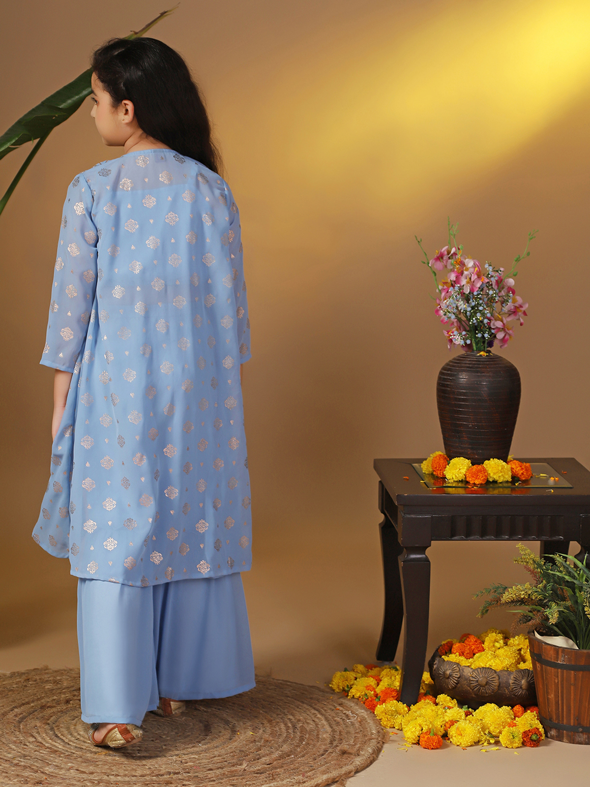 Aromie Girls Blue Kids Kurta Set Canada made from lightweight fabric, perfect for festive occasions