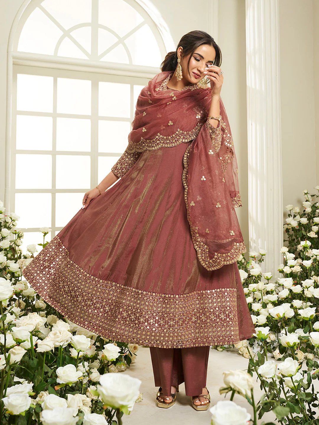 Elegant three piece kurta set for women Canada in burgundy fabric, perfect for festive occasions.