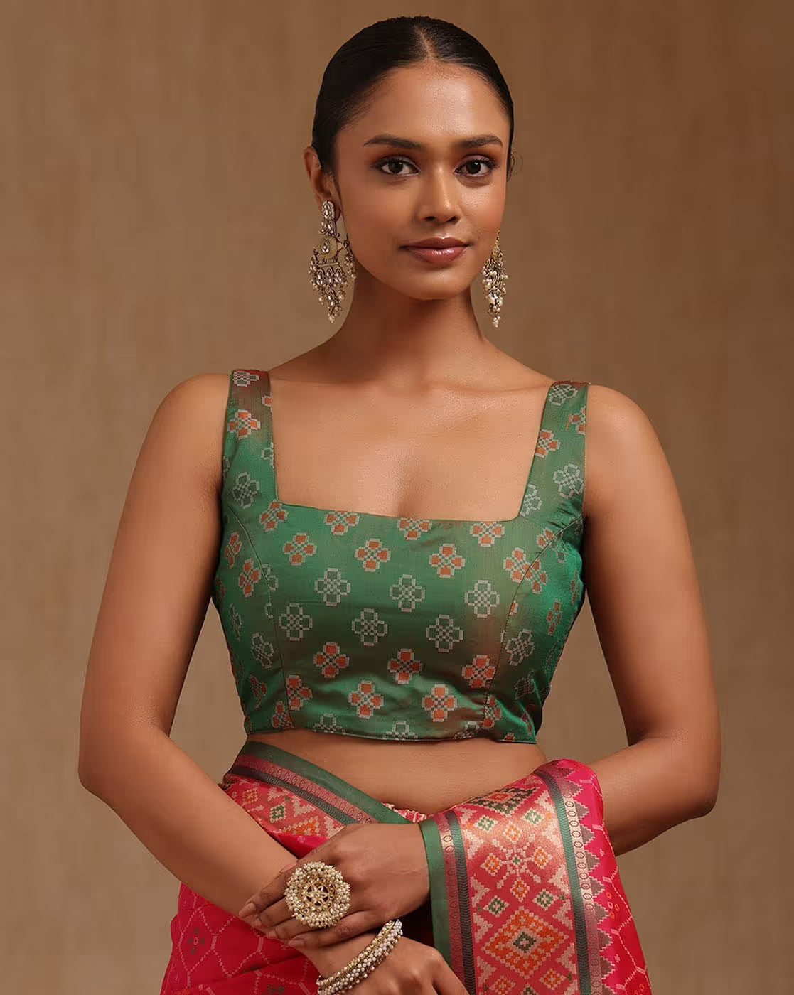 Aromie linen saree Canada in vibrant green and pink, perfect for festive occasions or weddings