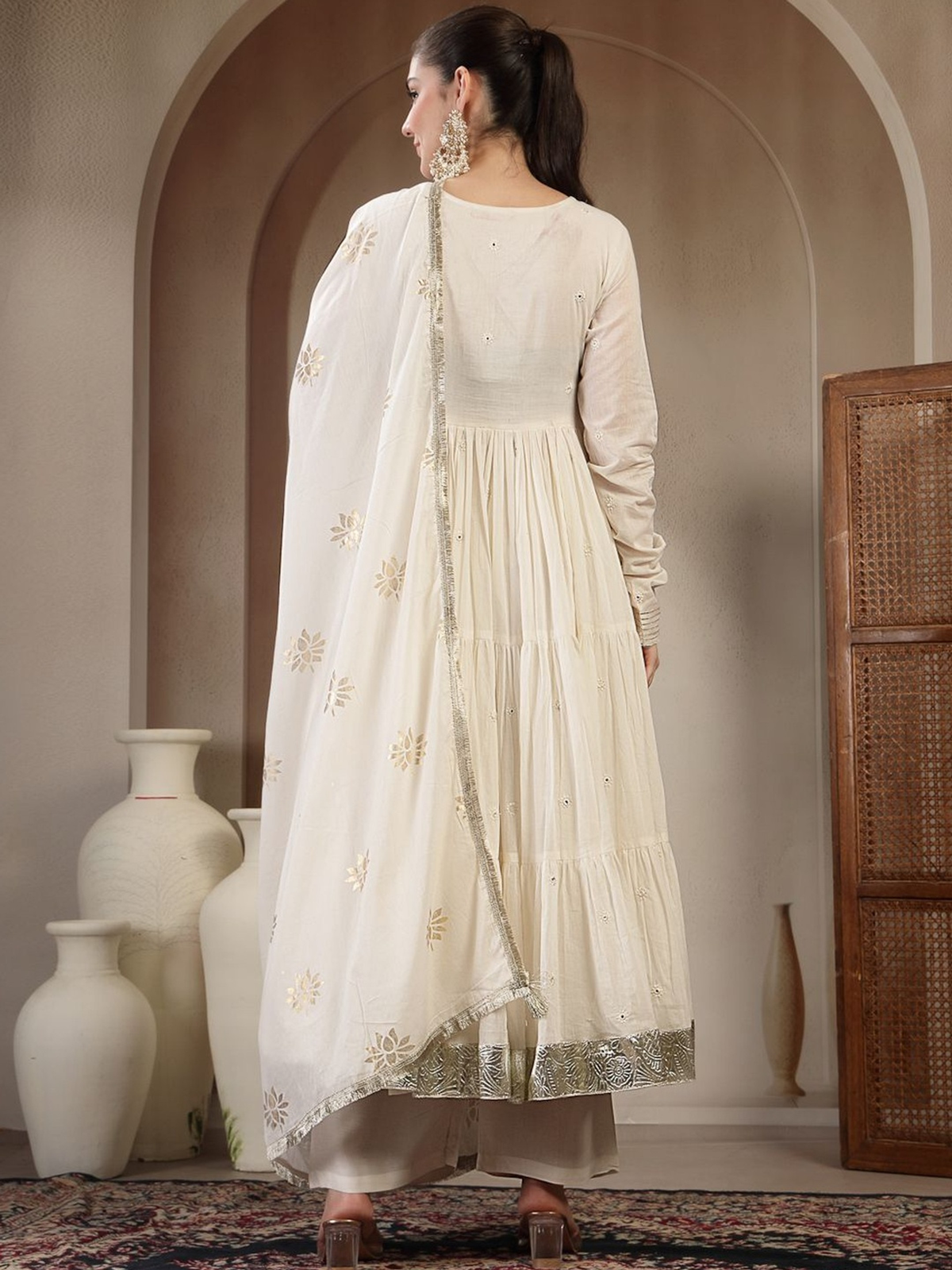 Elegant off white Anarkali kurta set Canada featuring intricate embroidery and flowing design