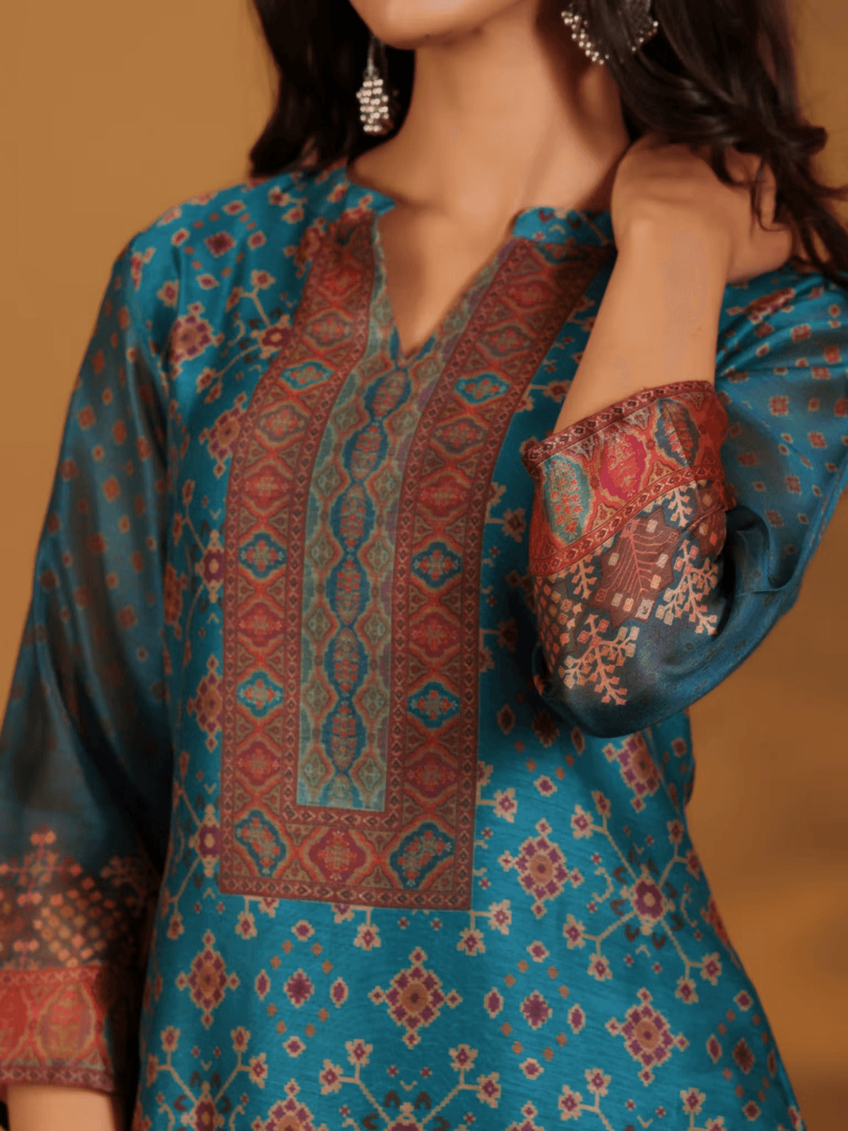 Aromie three piece Patola print kurta set Canada featuring intricate patterns and vibrant blue color