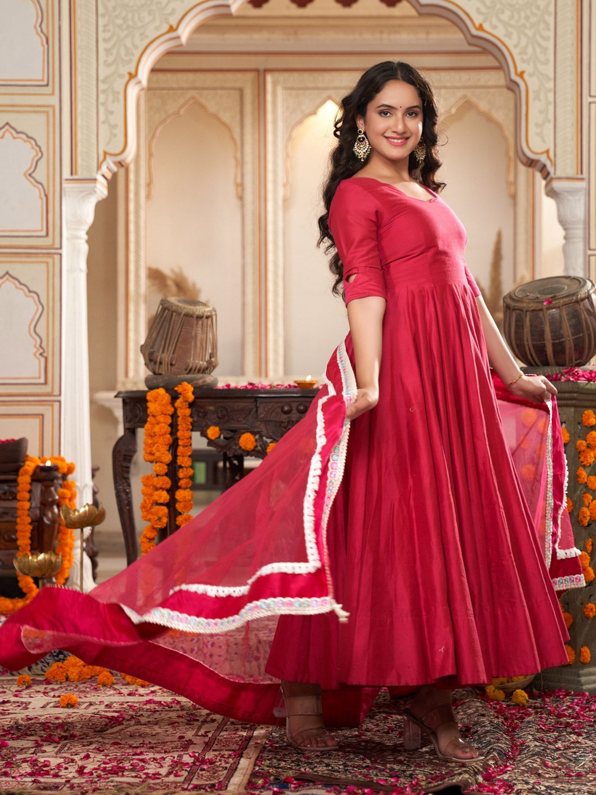 Elegant Pink Anarkali kurta set Canada featuring a flowy design and intricate detailing
