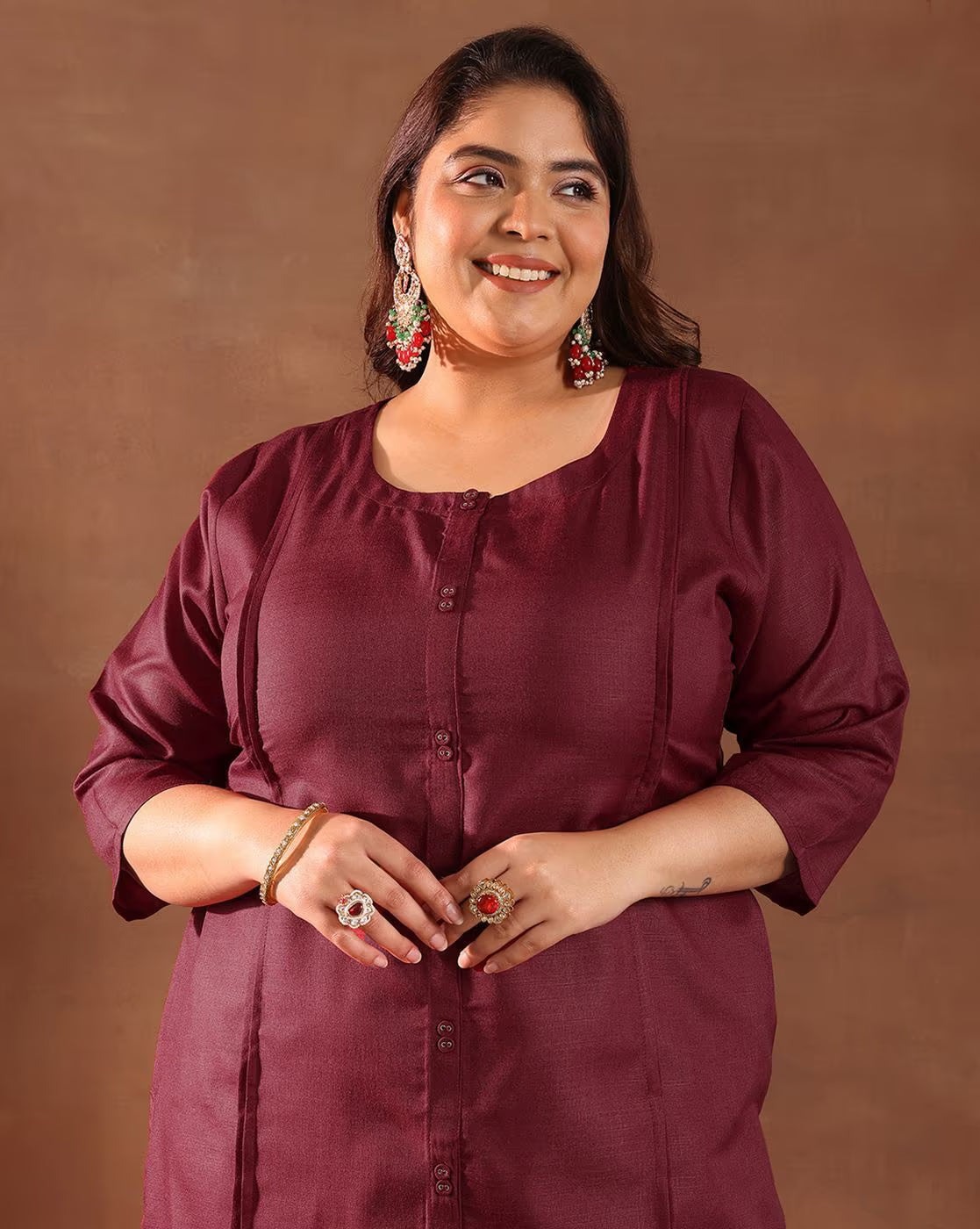 Aromie plus size Indian kurta set Canada in maroon featuring a button-down design and elegant styling