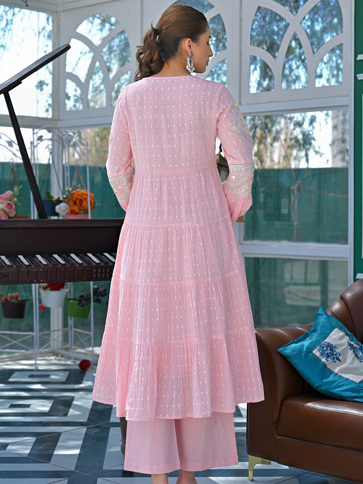 Aromie three piece Kurtha in pink, featuring a tiered design and long sleeves, perfect for casual outings in Canada