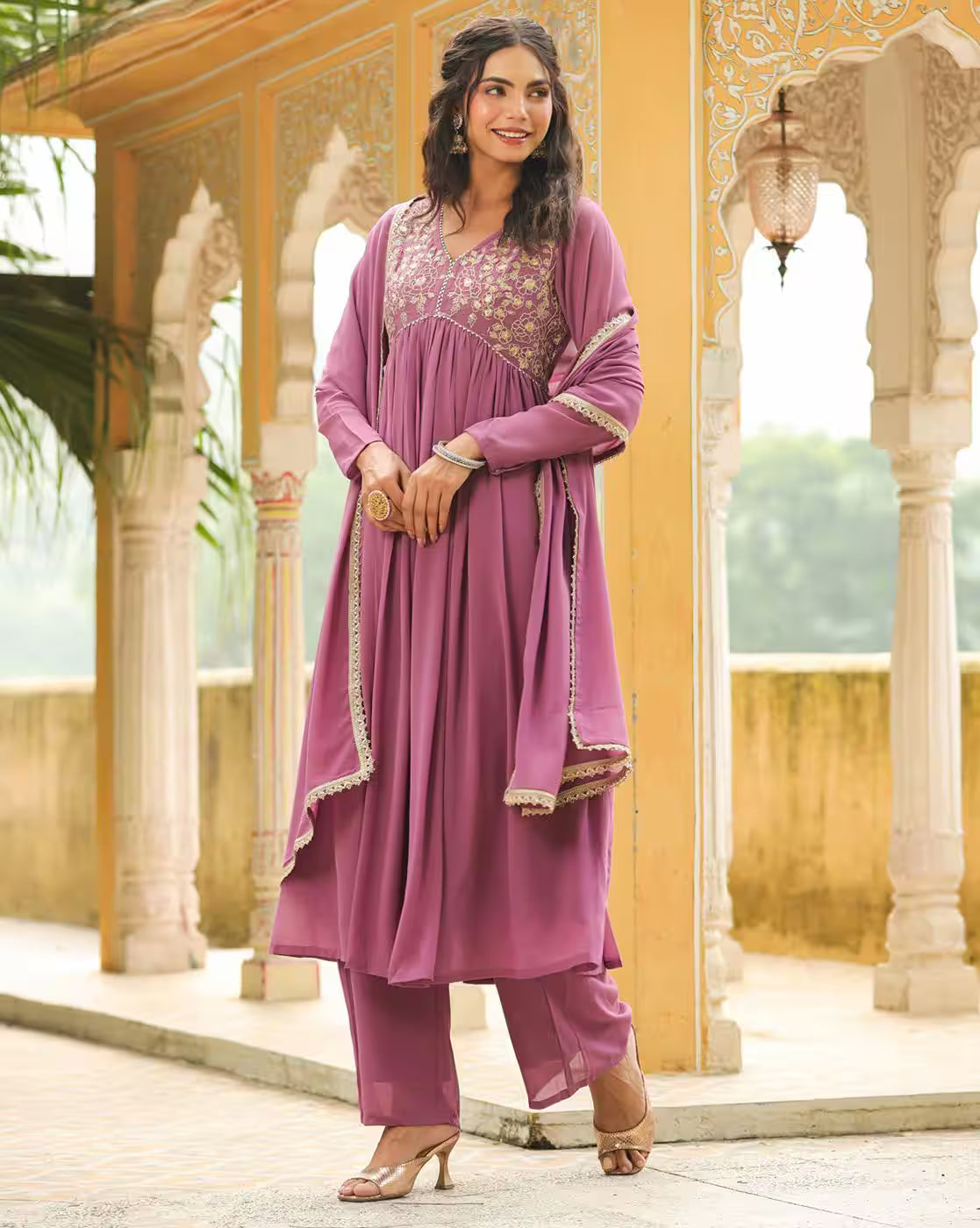 Aromie mauve embroidered Floral Kurta Set for Women with matching dupatta and straight pants
