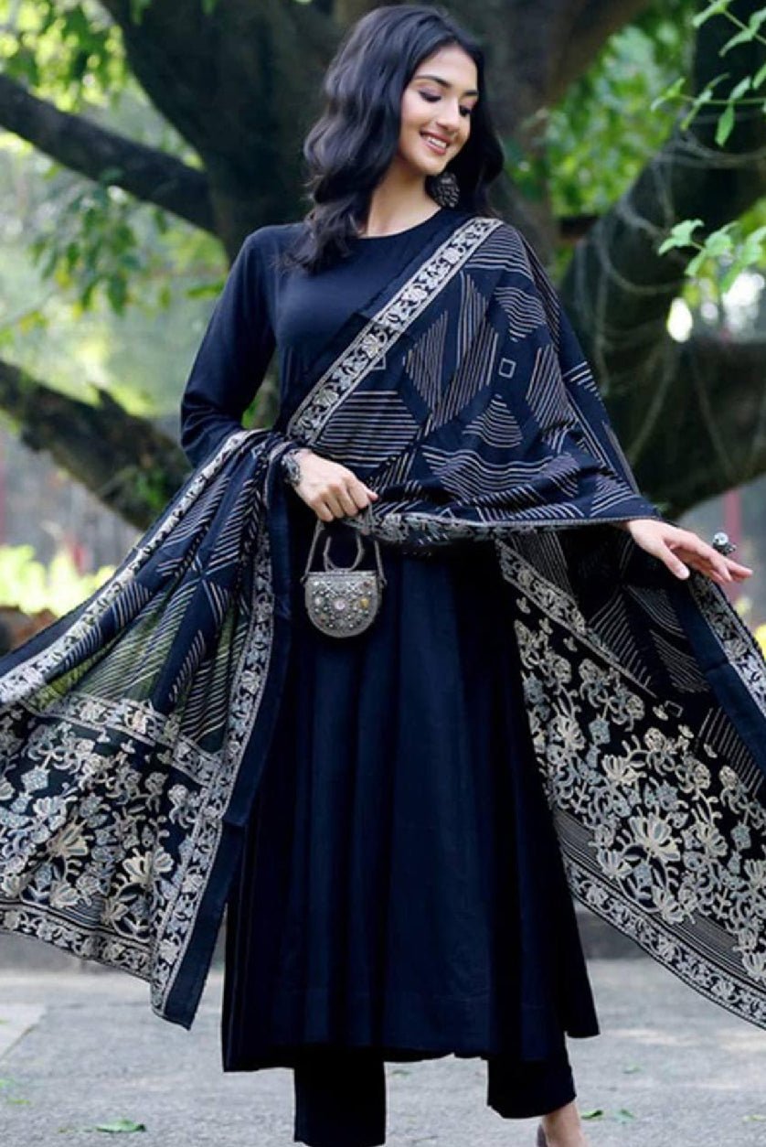 Elegant Rayon Kurta Set Women with Beautiful Black and White Pattern and Matching Dupatta for Stylish Look