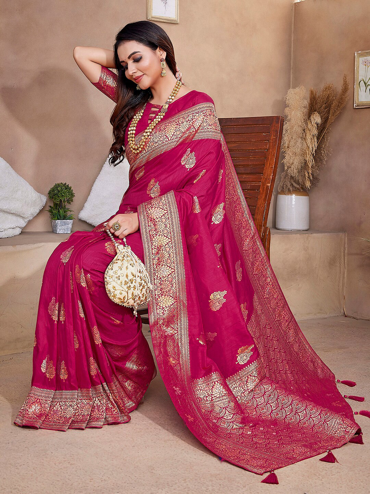 Aromie pink silk saree with gold embroidery, perfect for weddings and special occasions in Canada