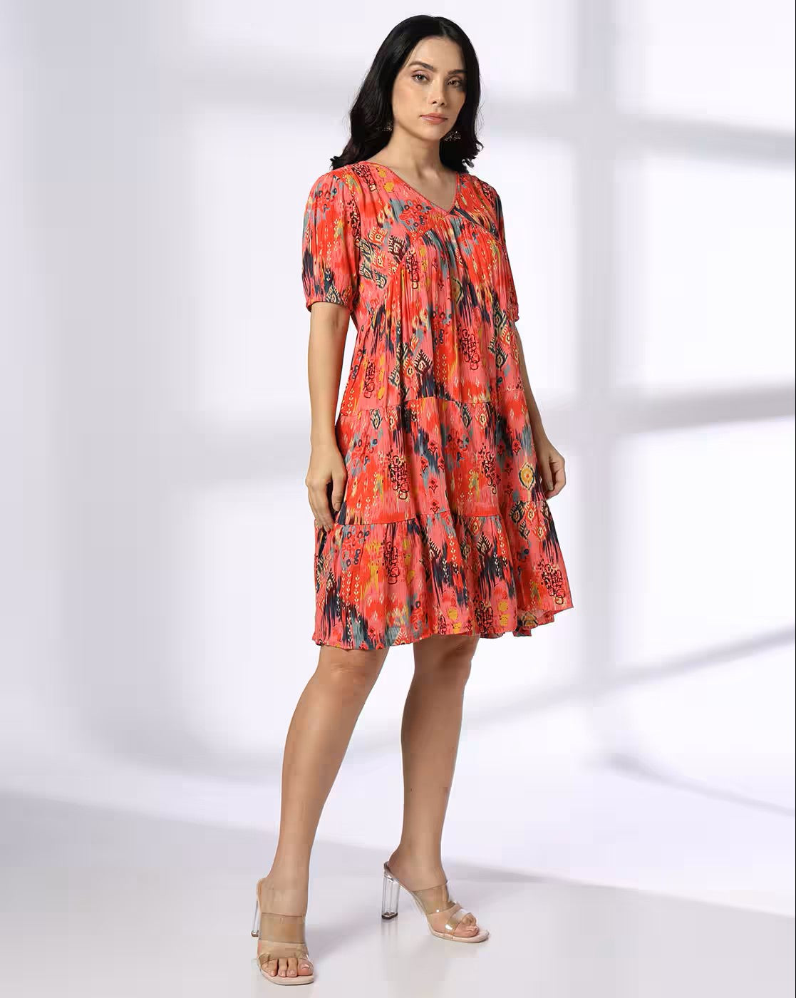 Aromie colorful floral print sleeveless V-neck dress summer with ruffled hem and flowy fit