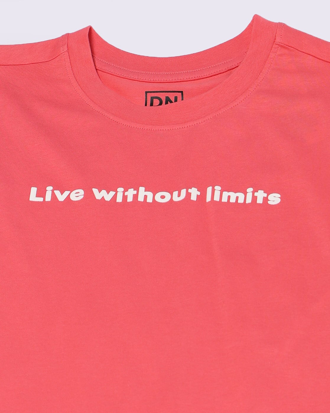 Women Typographic Print Regular Boxy Fit Crew-Neck T-Shirt